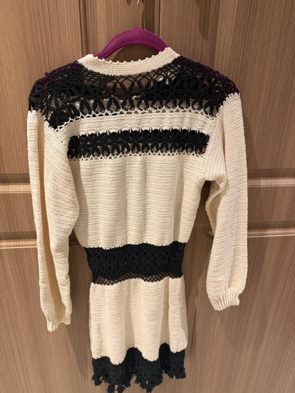 Escvdo Cream & Black Crochet Dress